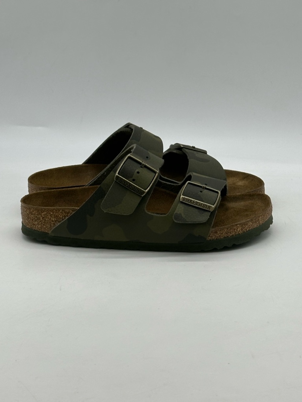 Birkenstock Arizona Desert Soil Camo Sandals. Size 6